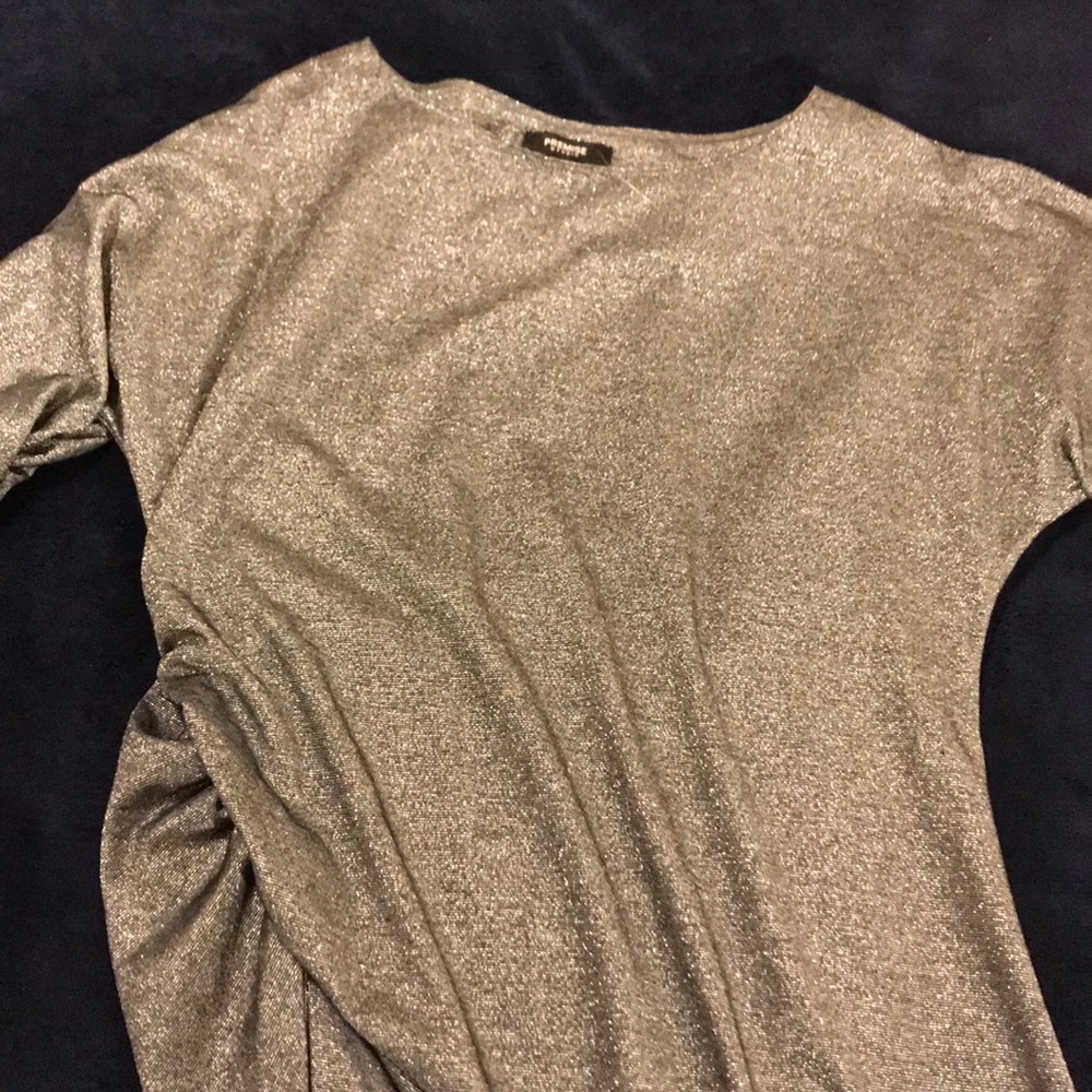 Silver metallic top